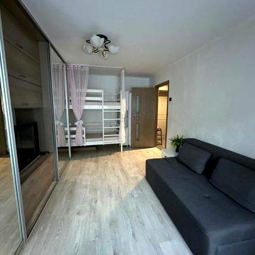 Здається в оренду 1-к квартира на вул. Тичини