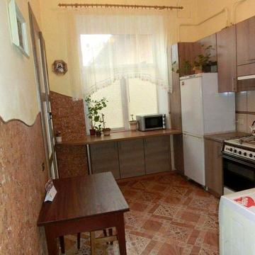 Продаж 2к квартири в центрі вул Шептицьких ближче до Костелу