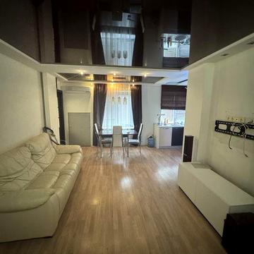 3х комнатная квартира 3/5 Шуменский (рынок)