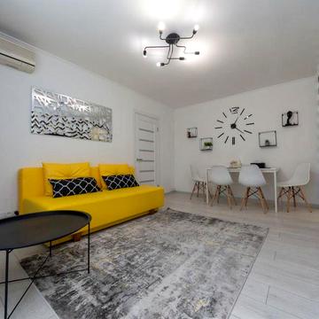 Світло не відключать, Бульвар Лесі Українки 12