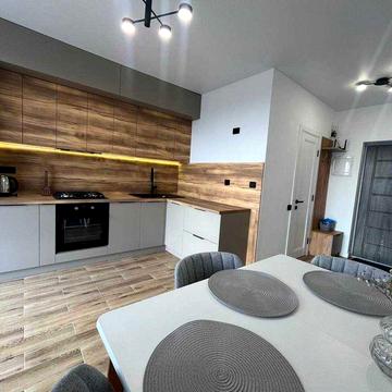 Оренда вул.Княгинин з новим ремонтом і гарним виглядом