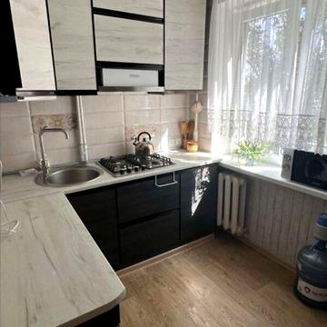 Довгострокова оренда 2к Квартира Квартальна (Гладкова) вулиця