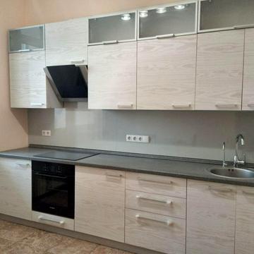 Гната Хоткевича вул. (Червоногвардійська), 8