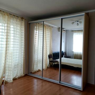 Червоної Калини просп. (Володимира Маяковського), 32