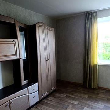 Трикімнатна квартира в Центрі (5-ть кутів).