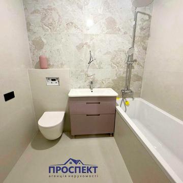 Квартира з новим ремонтом. Автономне газове опалення. Центр ЖК Рідний дім