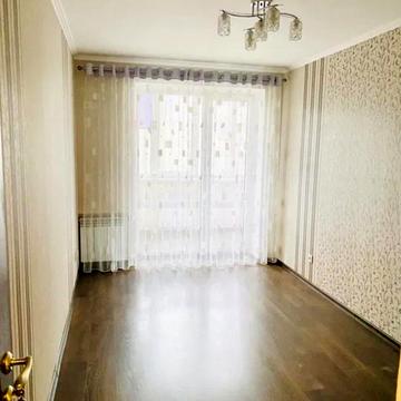 Простора квартира на Таїрова