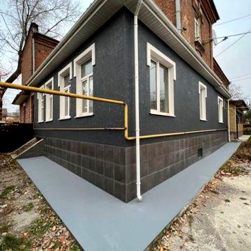 4-х кімнатна квартира 102 кв м в центрі Кропивницького у стані нової!.