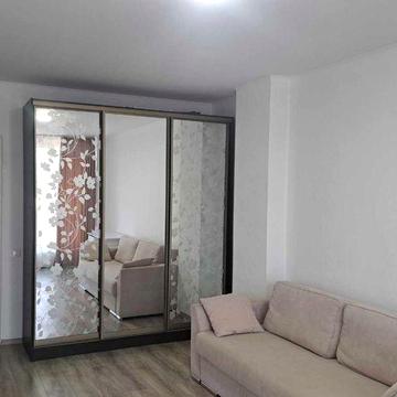 Від власника довгострокова оренда 2-кім квартири