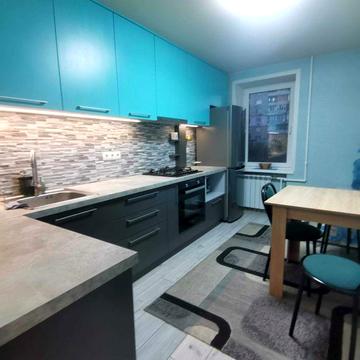 Сдам 2-ком. квартиру, середина пр. Слобожанского остановка Донецкая.