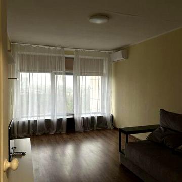 Світла Укомплектована Однокімнатна Біля Метро Дарниця, Мстиславича 8