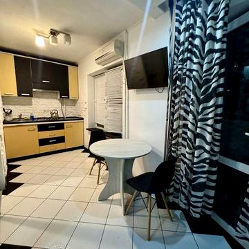 Продається затишна студія 30 м²  6 поверх по вул. Червоної Калини, 4а