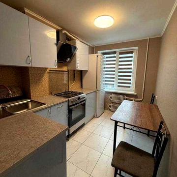 Продам 3-х комнатную квартиру ЖМ Солнечный вид на Днепр.