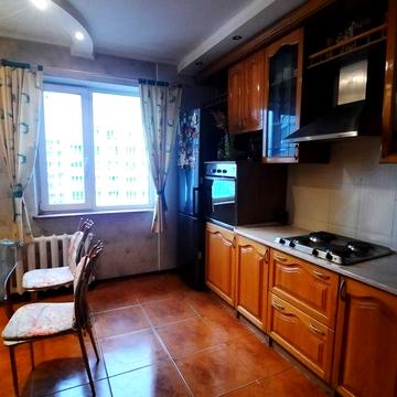 Аренда 2к метро Позняки,Драгоманова  12, Харківський масив, Ахматово ї