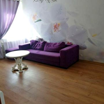 Здається 2-х кімнатна квартира 12000