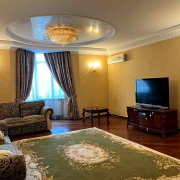 Оренда 3 кімнатної квартири,вул Коновальця32Г,Печерськ!