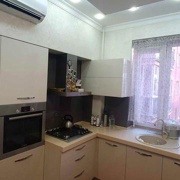 Центр  Продам квартиру в новом доме  с газом М.Арнаутская