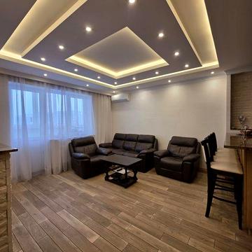 Продаж 4х кім. квартири, вул. Туманяна 15а. Метро  Лівобережна. ЖК Лазурный блюз