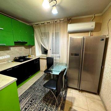 Двокімнатна квартира в центрі міста Буча!