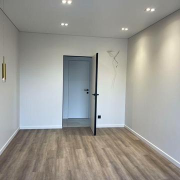 Продам квартиру в Новобудова центр