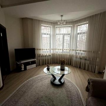 Здам 3 кімнатну квартиру в центрі міста