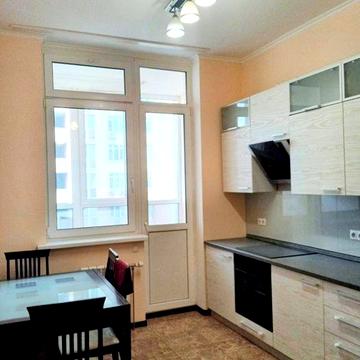 Хоткевича №8,Здам 1-кімнатну, м.Чернігівська 3хв.Ціна 15500грн