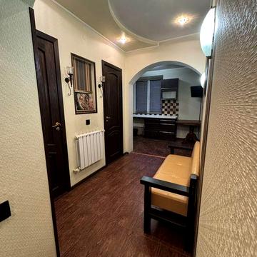 Продаж Двокімнатної квартири біля лісу