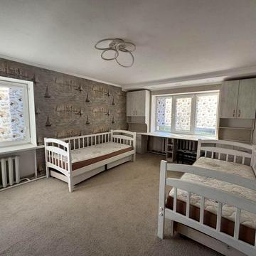 Продам велику 3к квартиру/можна під КОМЕРЦІЮ 79 м2 в м. Миронівка