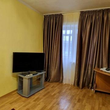 Сдам 2-комн.кв. Титова, Янгеля 21.