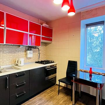 Печерський узвіз, 10