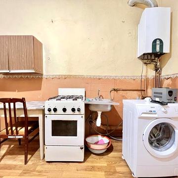 Квартира в центрі з індивідуальним опаленням. 1 кім