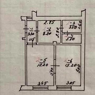 Квартира, житлове приміщення, підходить під комерцію.