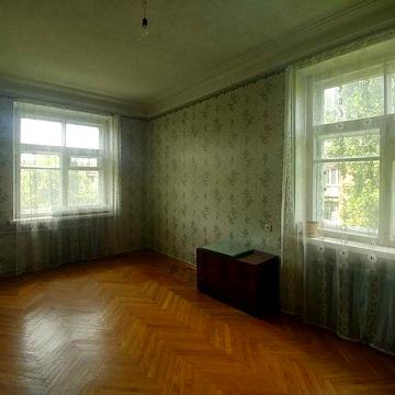 Продажа. 2к. Сталинка . Пр. Победы 77-а, 5/5 кирп., 55/30/7.3,.