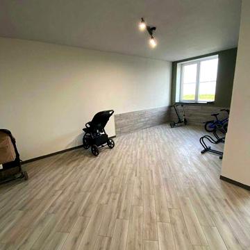 Продам двокімнатну квартиру ЖК "Субурбія"