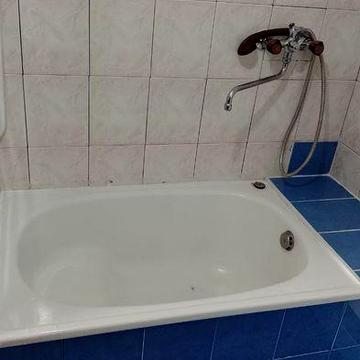 Оренда 2к будинку з гаражем .