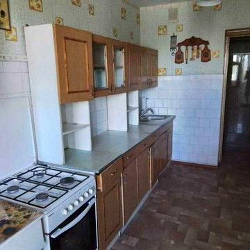 Продам велику 3-кімнатну квартиру на Заболотного