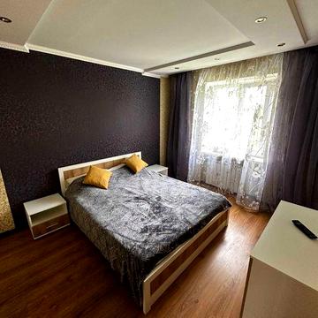 ВІЛЬНА! Здам 2к на Огнівці. Поруч зупинка. БЕЗ ТВАРИН.