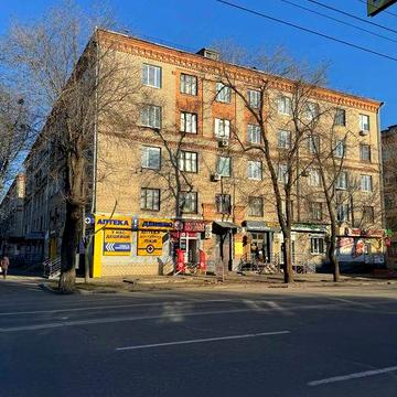 10m 1 гостинка комната метро Тракторный завод ХТЗ Алёшина Косиора