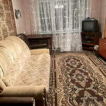 Продам 3-комн. квартиру в кирпичном доме на 2-м этаже.  Соцгород