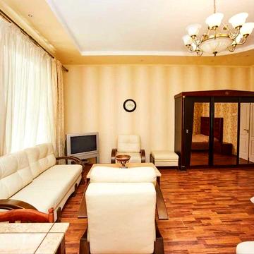 Сдам 1-комнатную квартиру Театральный переулок/ Горсад/ Оперный театр