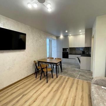 Оренда 1.5 кімнатна квартира вул. Августина Волошина (біля парку)