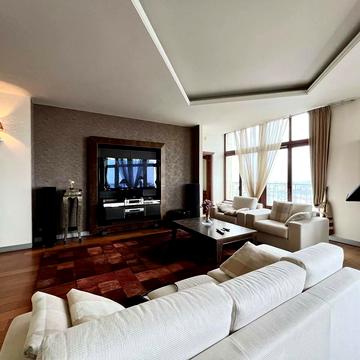 Володимирська вул., 49-А