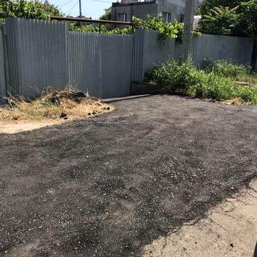 Продам домовладение Космонавта Комарова , для проживания либо комерции