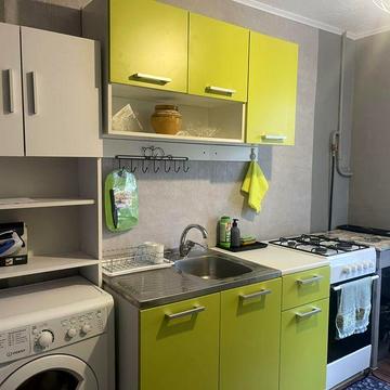 Без % 3- кім.Братиславська 15. Чернігівська. Троещенський ринок