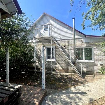 Будинок цілий, район Миру