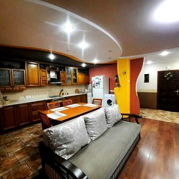 Продам просторную 3к квартиру жм Тополь 1 ул Запорожское шоссе