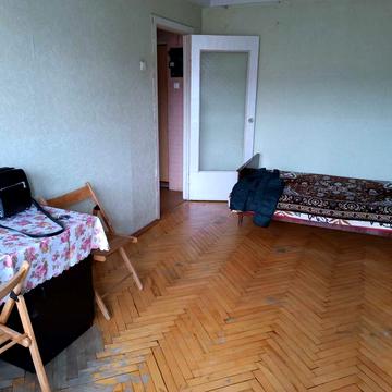 1к.метро Чернігівська пішки, Братиславська 30. Ринок Юность