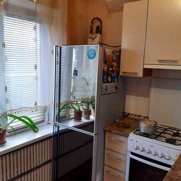 Оренда 1 кв. вул. Днiпровськi Пороги Бородинський