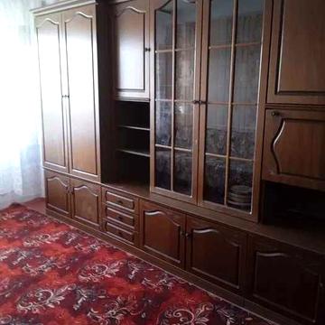 Здам в оренду 2-кімнатну квартиру на Воскресенці. Метро 15 хвилин.