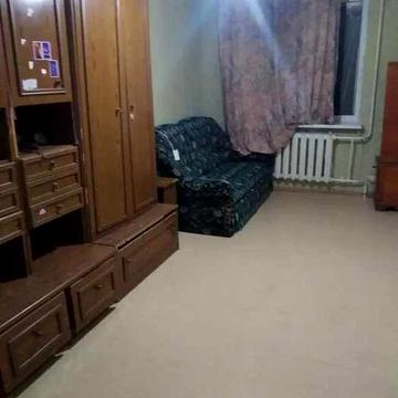 Оренда. Затишна 2-к квартира на Воскресенці! Метро 10 хв,